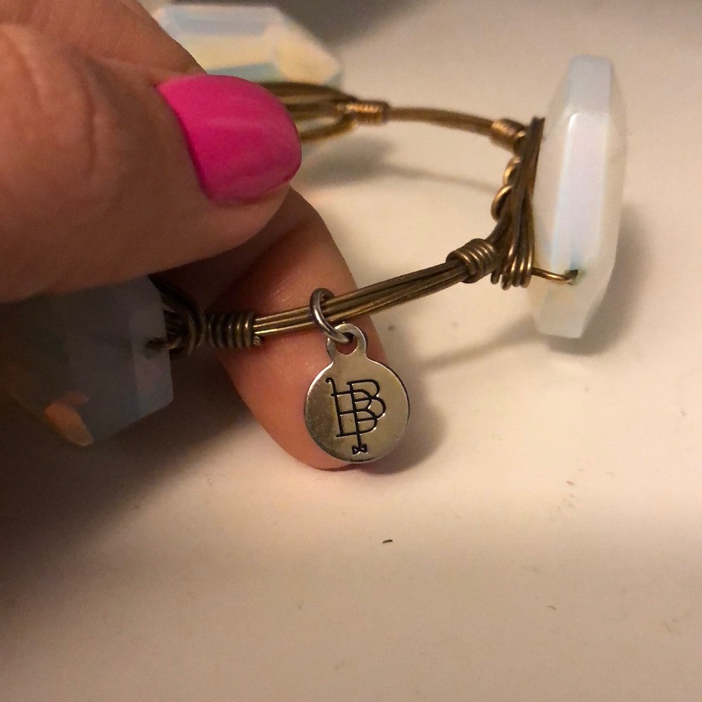 EUC bourbon & bowties opal bracelet - Picture 3 of 3